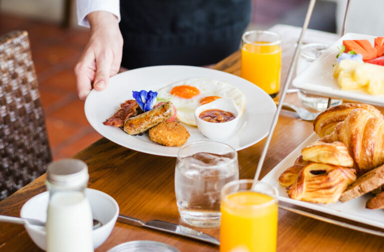 Complimentory Breakfast